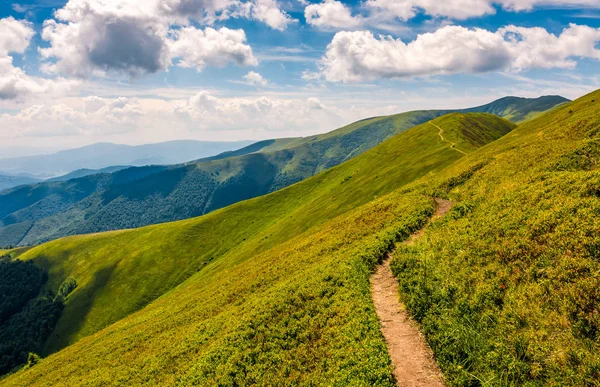 patika dağ sırtı ile