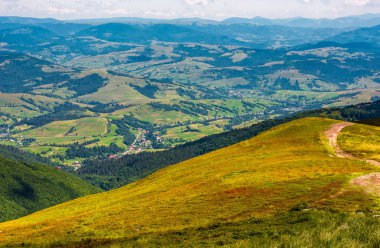 yüksek hillside kırsal alandan görünümünü