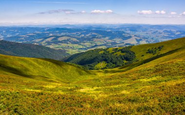 yazın hava kırsal vadide için görüntüleyin
