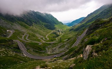 Bir yaz gününde Transfagarasan yol