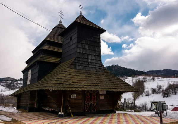 Église de l'Archange Michael, Uzhok, Ukraine — Photo