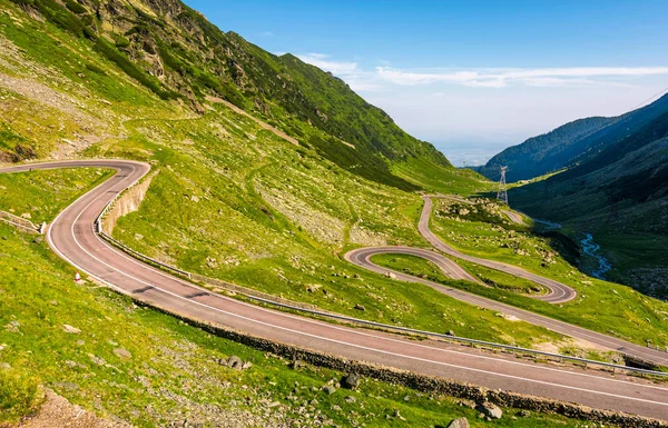 Tranfagarasan carretera en las montañas rumanas — Foto de Stock