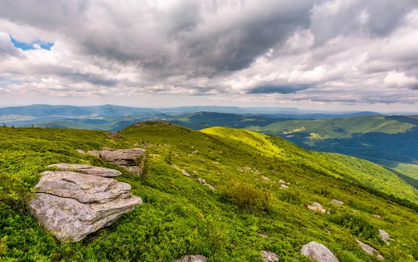 Boulders on the hills of Runa mountain — Stock Photo, Image