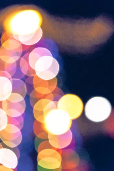 Luci di Natale per le strade di notte — Foto Stock