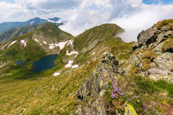 Great summer scenery of high mountain range — Stock Photo, Image