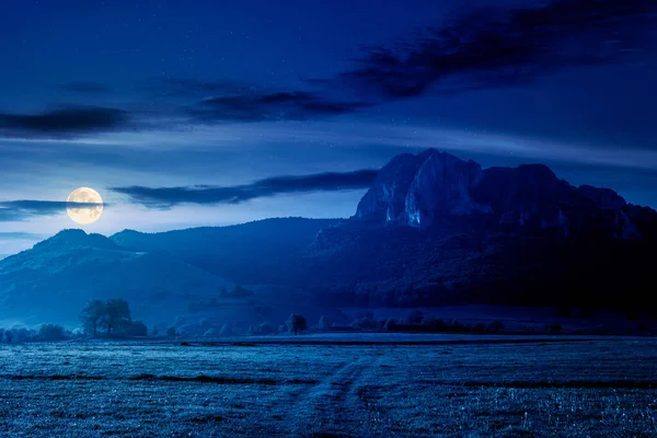 Rock Formation Field Night Beautiful Rural Landscape Mountains Wonderful Scenery — Stock Photo, Image