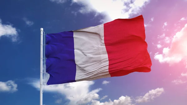 Французский Национальный Флаг Размахивающий Голубом Небе Прекрасным Солнечным Светом Иллюстрация — стоковое фото