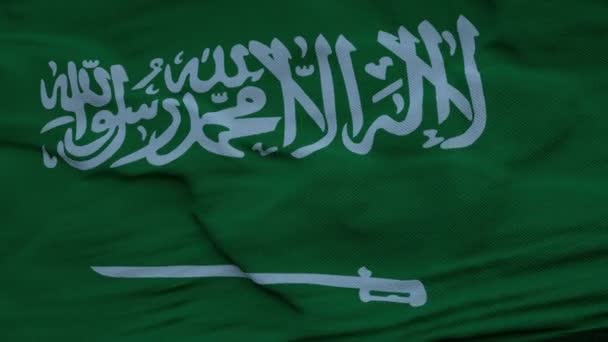 Saudiarabiens realistiska flagga i vinden mot den djupa dramatiska himlen. 4K — Stockvideo