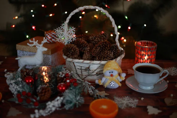 Cadeaux Noël Lumières Bougies Bonbons — Photo