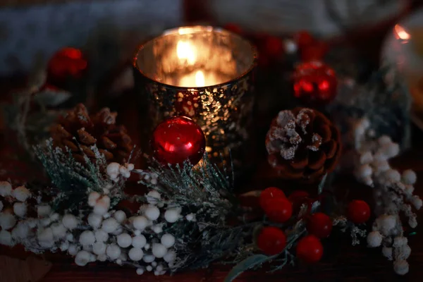 Weihnachtsbeleuchtung Und Geschenke Mit Dekoration — Stockfoto