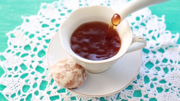 Čerstvý Čaj Mlékem Sušenkami — Stock video