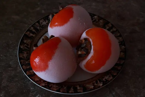 Frozen Persimmon Table Plate — Stock Photo, Image