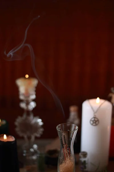 Магический Ритуал Рунами Пентаграммой Магическими Атрибутами — стоковое фото