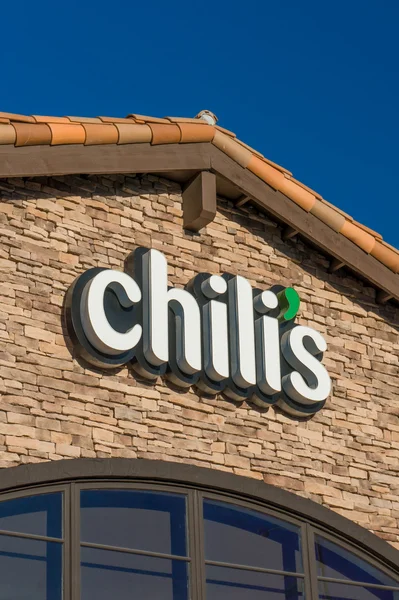 Chili's étterem külső és logó — Stock Fotó