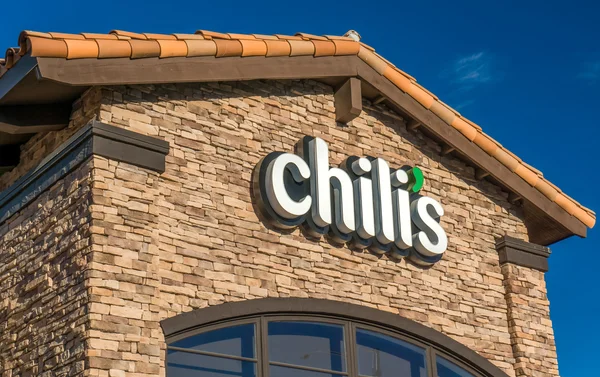 Ristorante Chili's Esterno e logo — Foto Stock