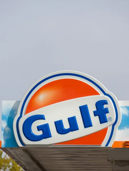 Gulf olie exterieur teken en Logo — Stockfoto