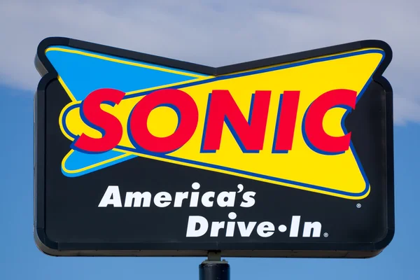 Sonic Drive-In Restaurant — Stock Photo, Image