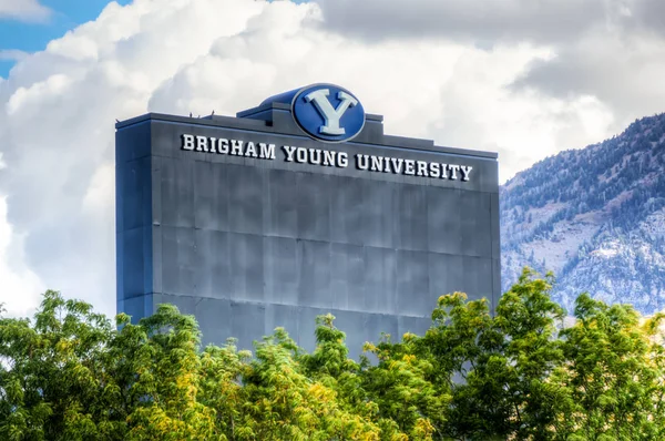 Estádio LaVell Edwards no Campus da Universidade Brigham Young . — Fotografia de Stock