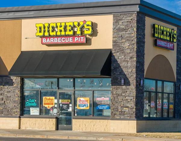 Dickey's Barbecue Pit Restaurant — Stock Photo, Image