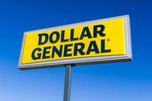 Señal y logotipo exterior de la tienda minorista Dollar General . —  Fotos de Stock