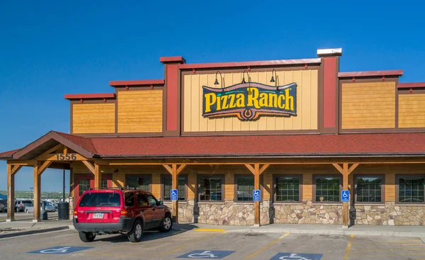 Pizza Ranch utsida och tecken — Stockfoto