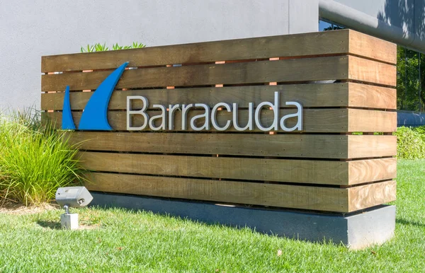 Barracuda ağları Genel Müdürlük ve Logo — Stok fotoğraf