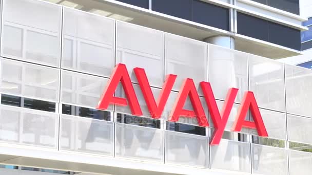 Gebäude der Unternehmenszentrale von avaya — Stockvideo