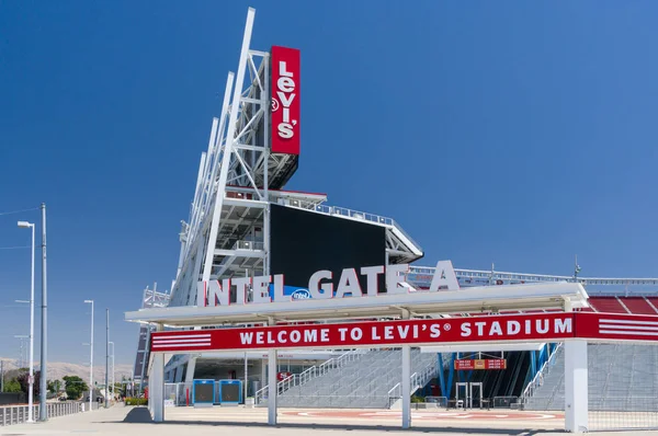 Estadio de Levi Exterior y Logo — Foto de Stock