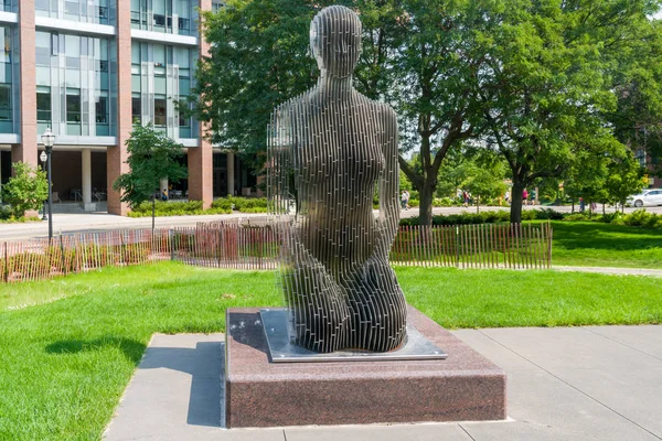 Estátua de Spannungsfeld de Julian Voss-Andreae — Fotografia de Stock