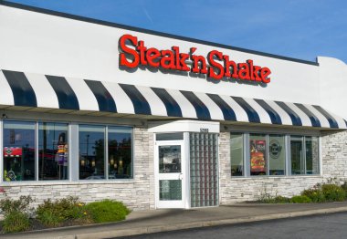 Steak 'n Shake Restaurant dış ve logosu