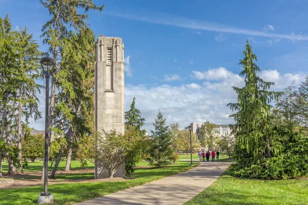 Campus centrale Passerella presso l'Università dell'Indiana — Foto Stock