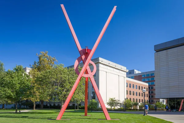 Orion sculptuur op de campus van de Universiteit van Michigan — Stockfoto