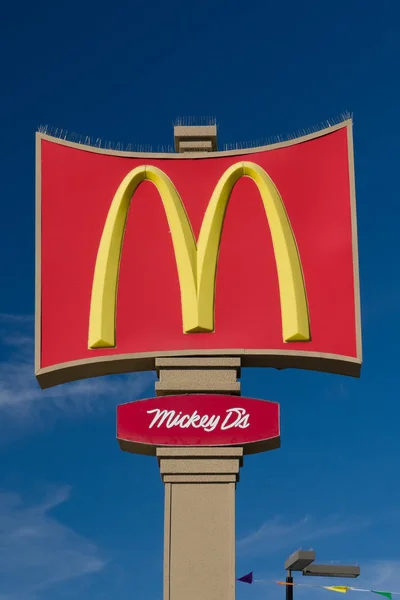 Grote mcdonald's teken — Stockfoto