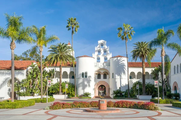 Hepner Hall on the Campus of San Diego State University — Stock Photo, Image