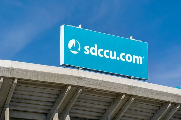 Стадион кредитного союза округа Сан-Диего на кампусе Сан-Диего — стоковое фото