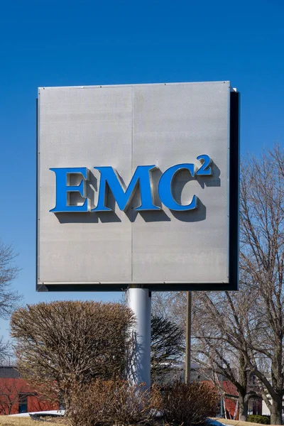 Señal corporativa y marca comercial de Dell EMC — Foto de Stock