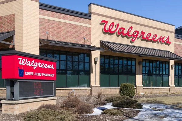 Walgreens Store Exterior y signo — Foto de Stock