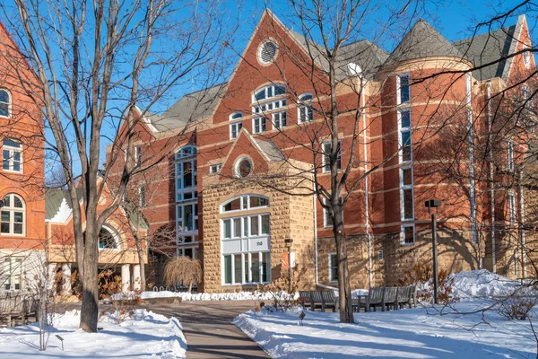 Ruth Stricker Dayton Campus Center en Macalester College — Foto de Stock