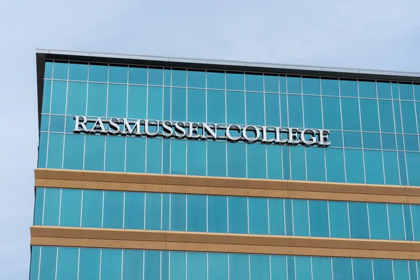 Edina Eua Abril 2020 Rasmussen College Exterior Logotipo Marca Registrada — Fotografia de Stock