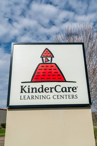 Hudson Usa Mayo 2020 Kindercare Learning Centers Exterior Logotipo Marca —  Fotos de Stock