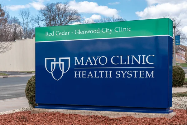 Glenwood City Usa April 2020 Red Cedar Glenwood City Clinic — Stock Photo, Image