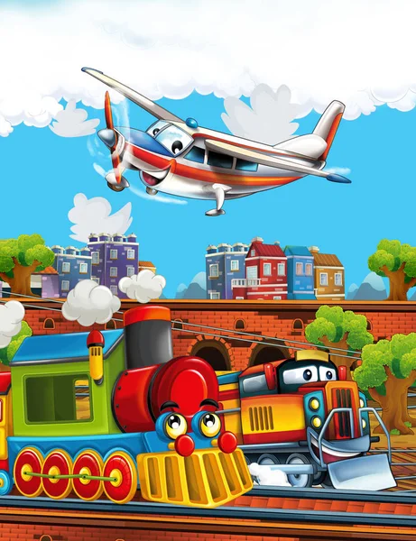Cartoon lustig aussehende Dampfbahn auf dem Bahnhof in der Nähe der Stadt und fliegendes Flugzeug - Illustration für Kinder — Stockfoto