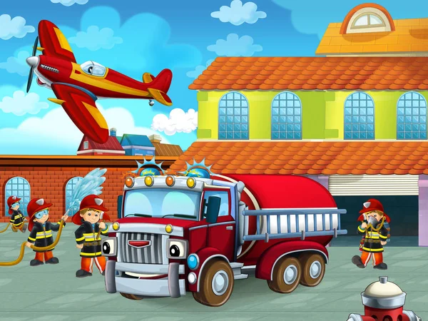 Escena de dibujos animados con coche bombero en la carretera cerca de la estación de bomberos con los bomberos - ilustración para los niños — Foto de Stock