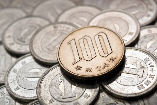 Поле Японских Монет Иене Нем Лежит Монета 100 Иен Новости — стоковое фото