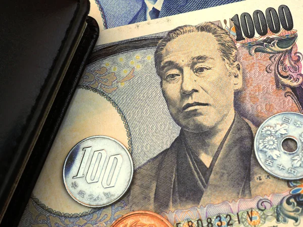 Японські Гроші Банкноти Монети Знаходяться Біля Щоденника Банкомат Вартістю 000 — стокове фото