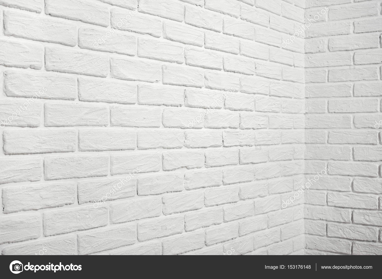 コーナーでは 抽象的な背景の写真で白いレンガの壁 ストック写真 C Soleg