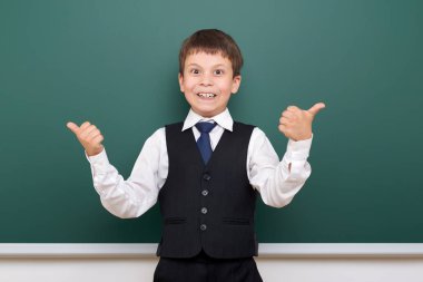 Liseli poz okul yönetimi, boş alanı, eğitim kavramı