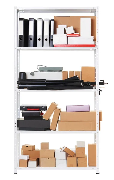 Estante de metal blanco con cajas, herramientas y diferentes cosas, foto de objeto aislado —  Fotos de Stock