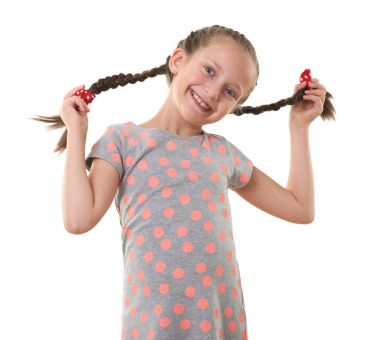 sevimli küçük kız stüdyo portre, beyaz arka plan