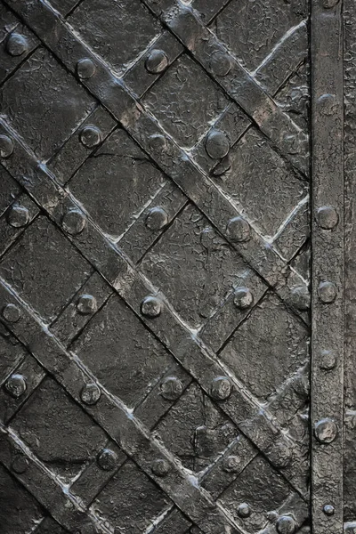 黑色锻造铁门为质地或背景, 城堡门背景的古建筑 — 图库照片